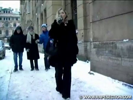 Насильники прошли за жертвой следом