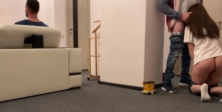 Сосед зашел кинуть палку в рот молодой телке