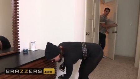 Молодая воровка была изнасилована