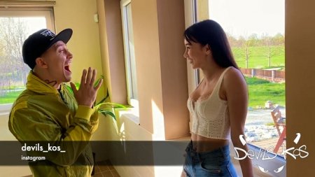 Красотка трахается с блогером ради популярности